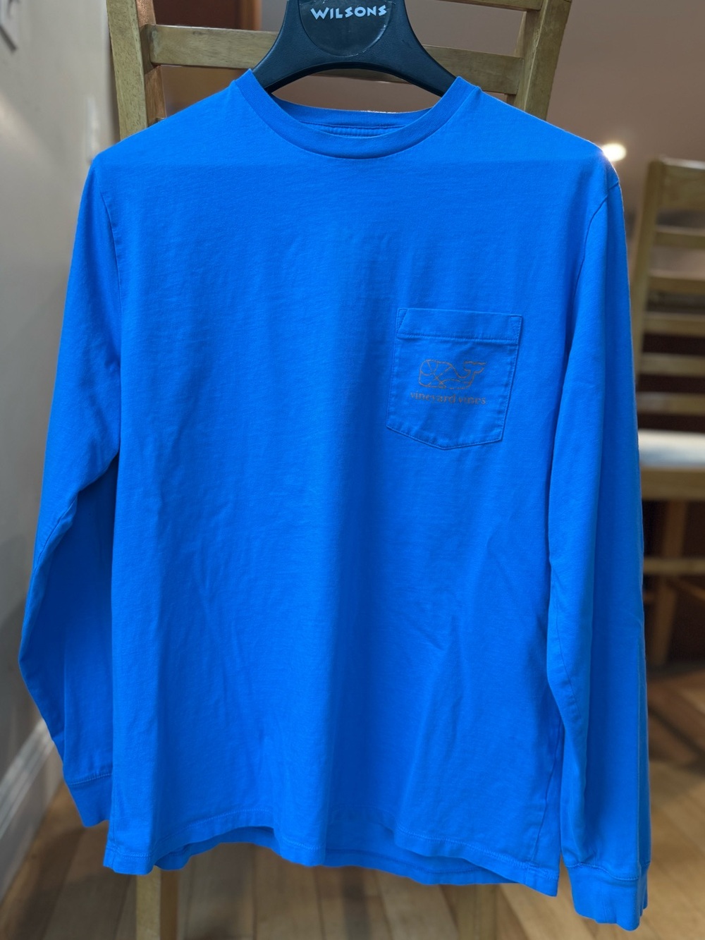 🐳 🏀Vineyard Vines Blue Long-Sleeve Tee with Orange Basketball Whale Graphic🏀🐳